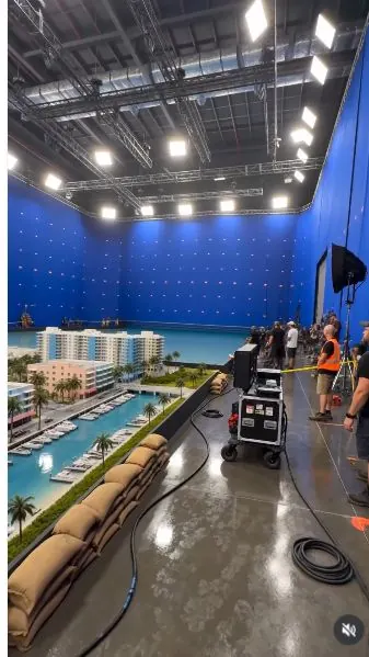 Original Instagram preview for Create a wave-crash film-set reveal
